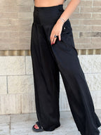 Coordinato Top con Pizzo + Pantalone - Nero Lucido