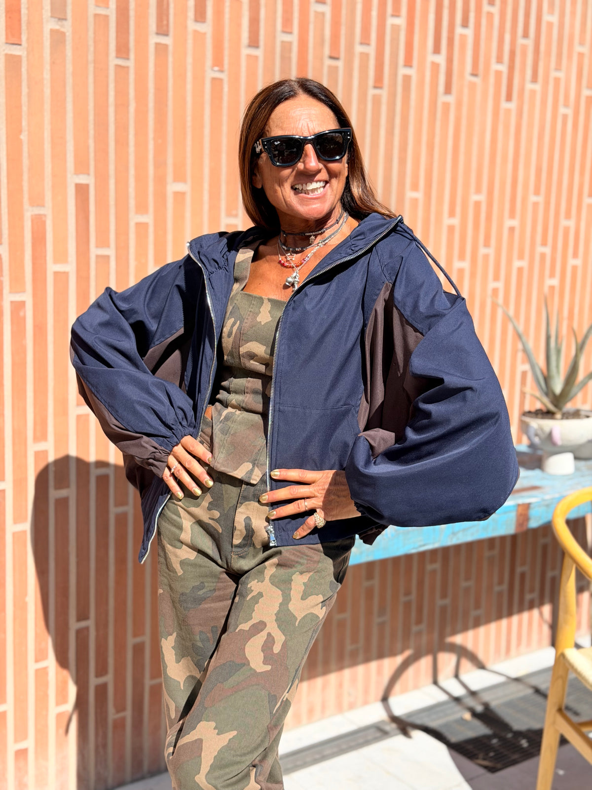 Kway Bicolor con Cappuccio Blu/Moro