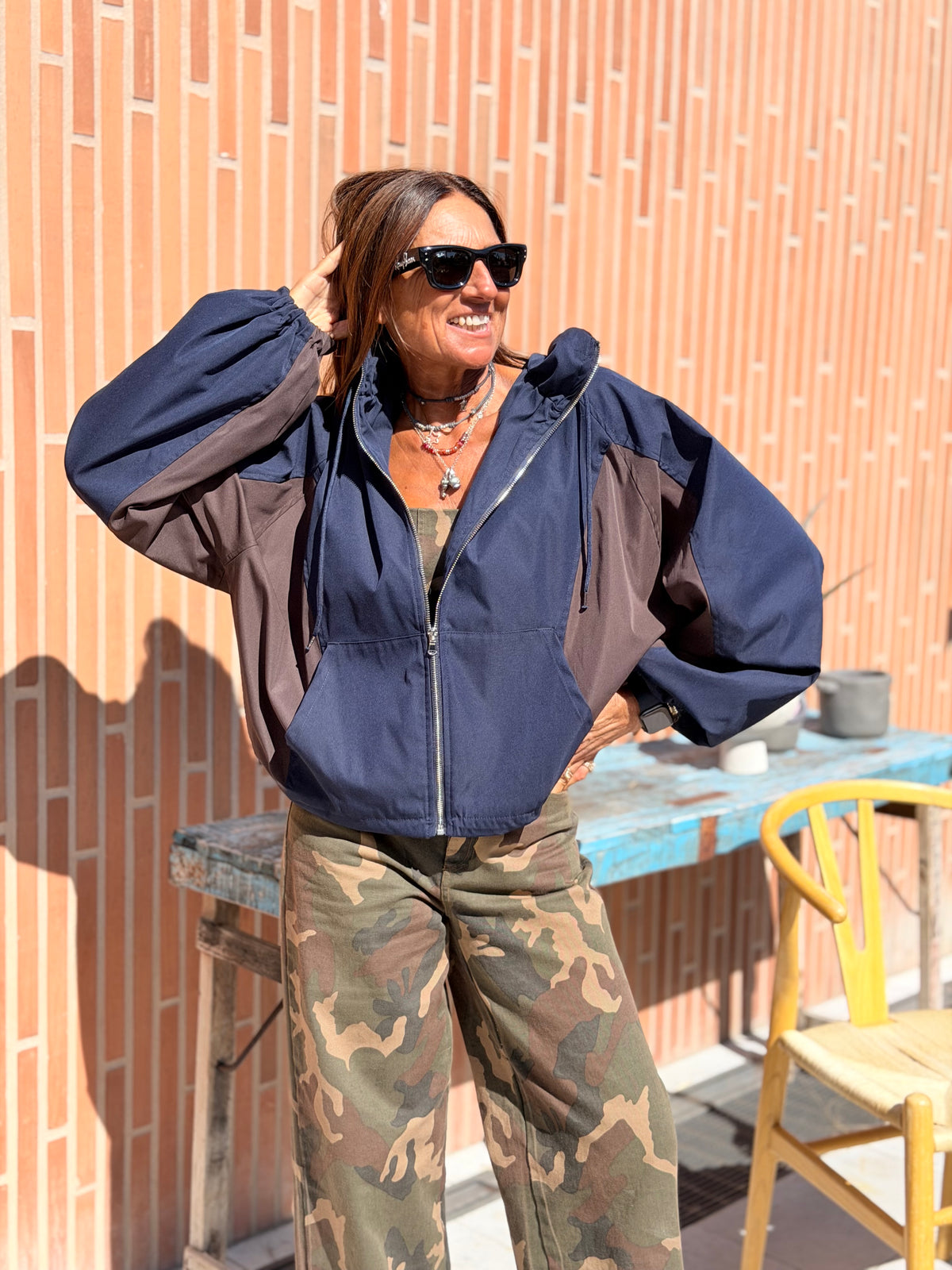 Kway Bicolor con Cappuccio Blu/Moro