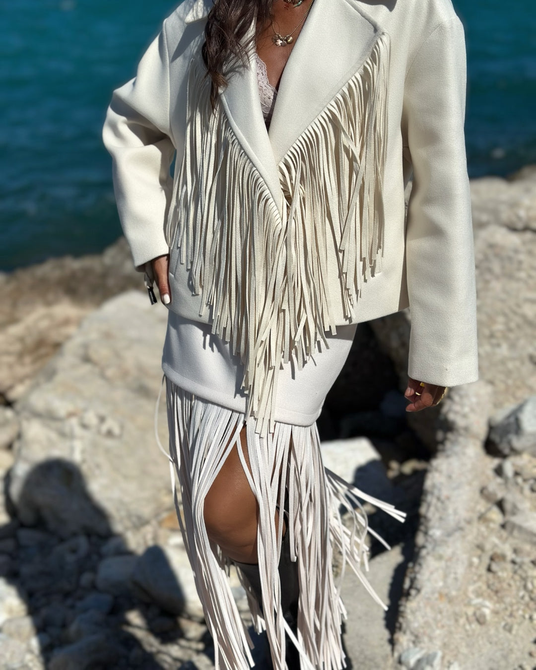 Gonna in Panno con Maxi Frange Panna