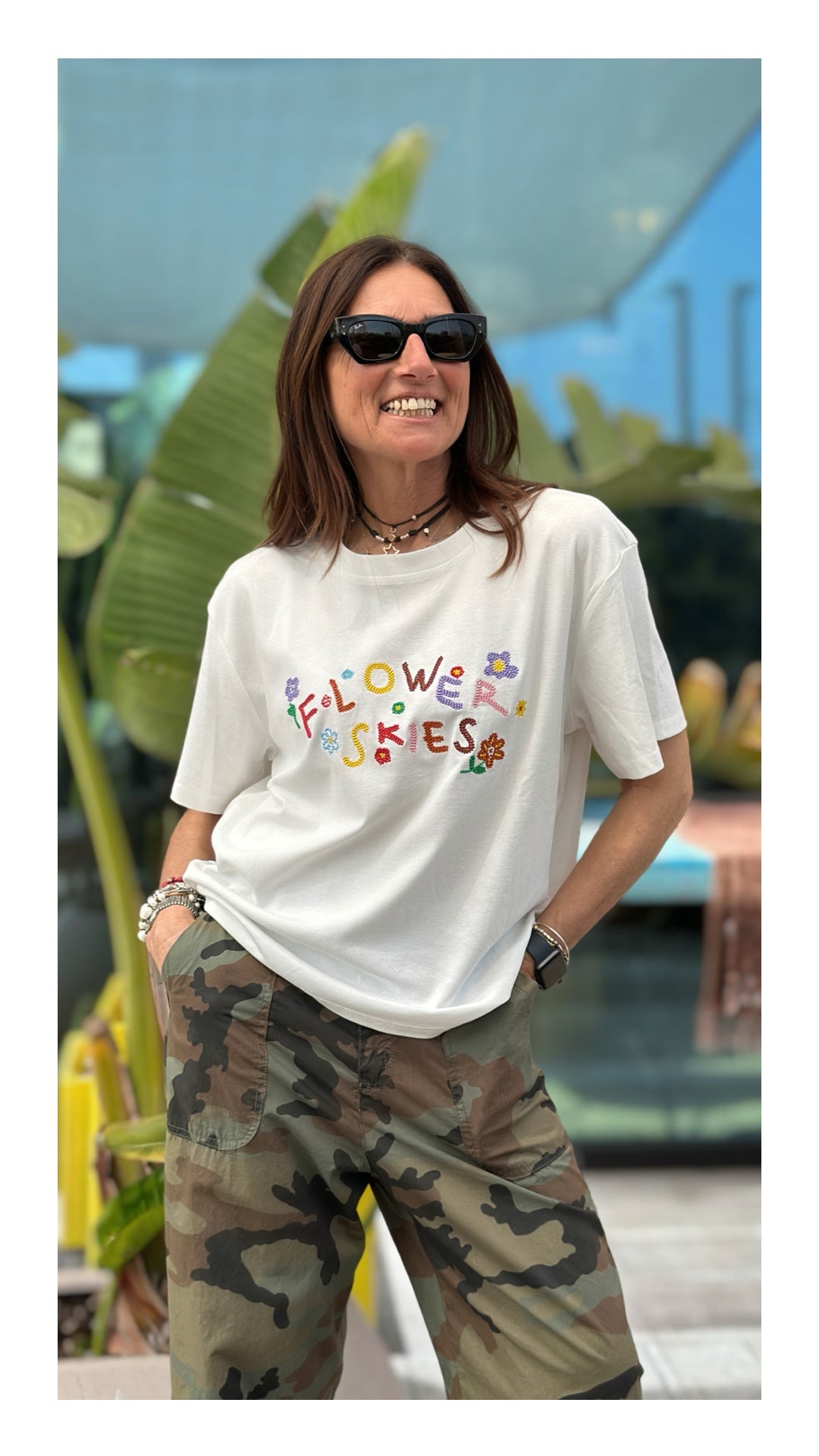 T-shirt con Ricamo “Flower Skies” | Bianco