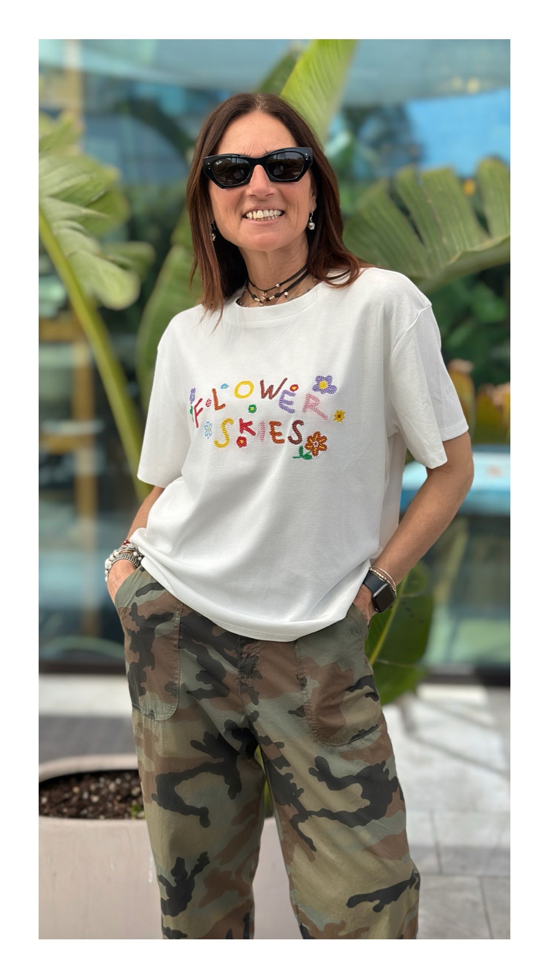 T-shirt con Ricamo “Flower Skies” | Bianco