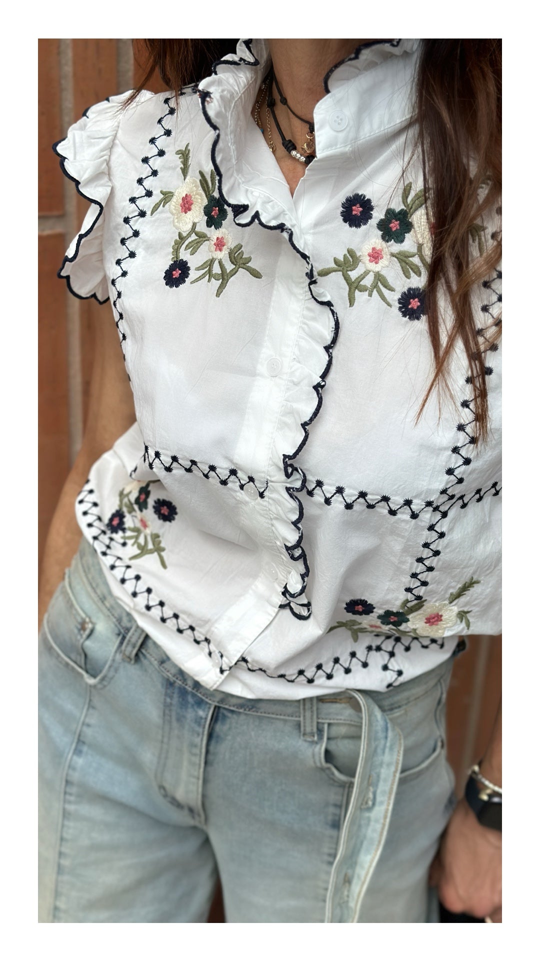 Camicia in Puro Cotone Ricamata di Fiorellini | Bianco