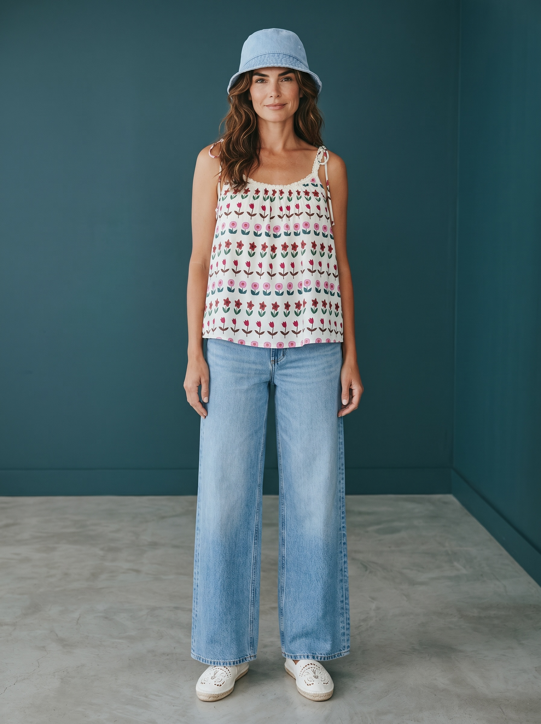 Top Gardenia con laccetti in cotone