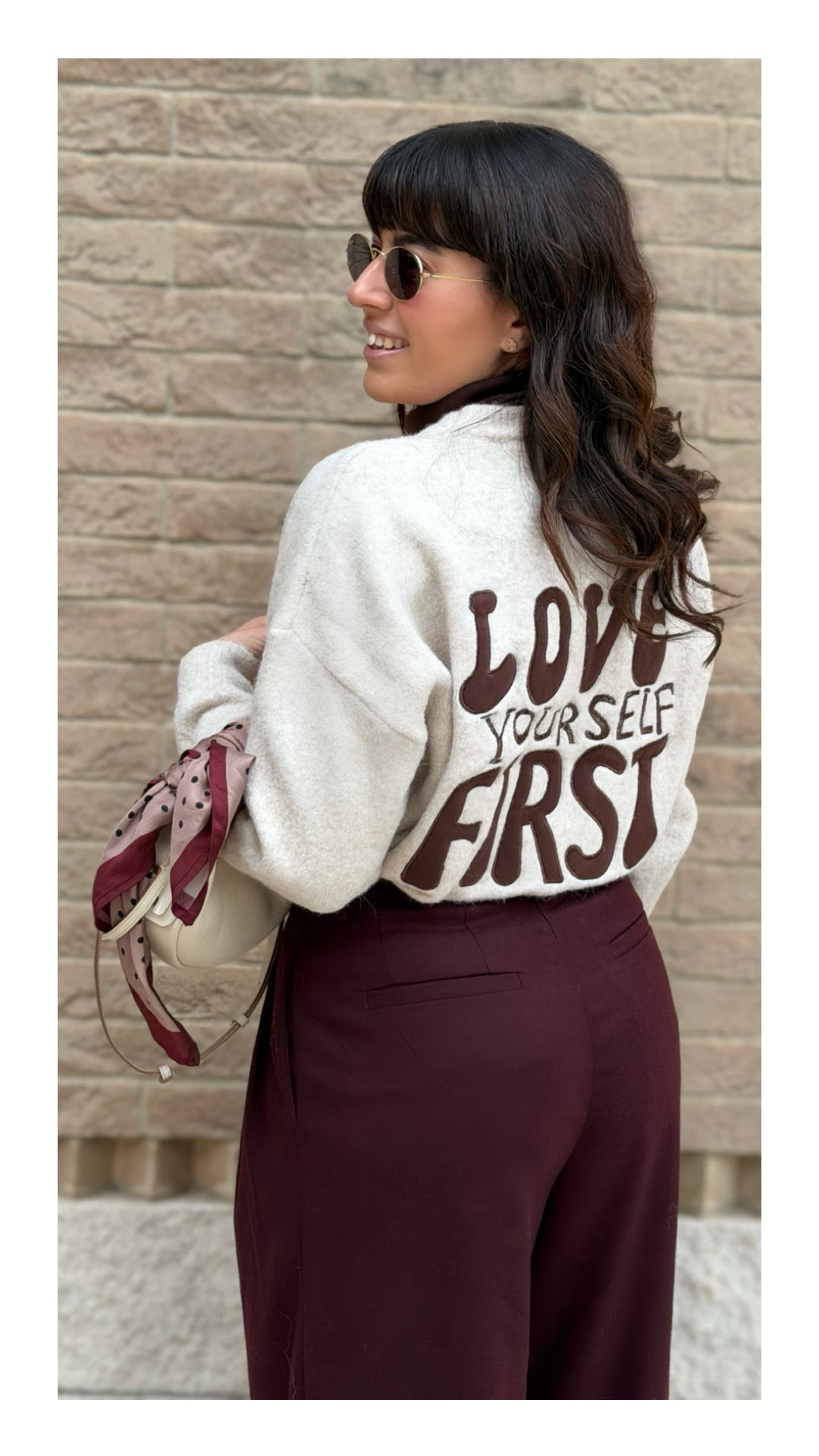 Maglione 65% Viscosa con Scritta | Burro