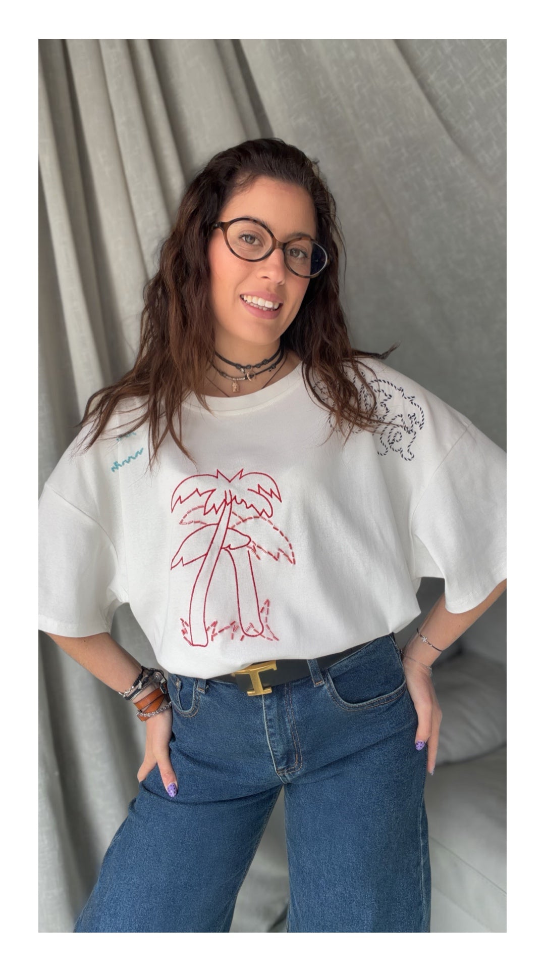 T-shirt Oversize con Ricami e Perline