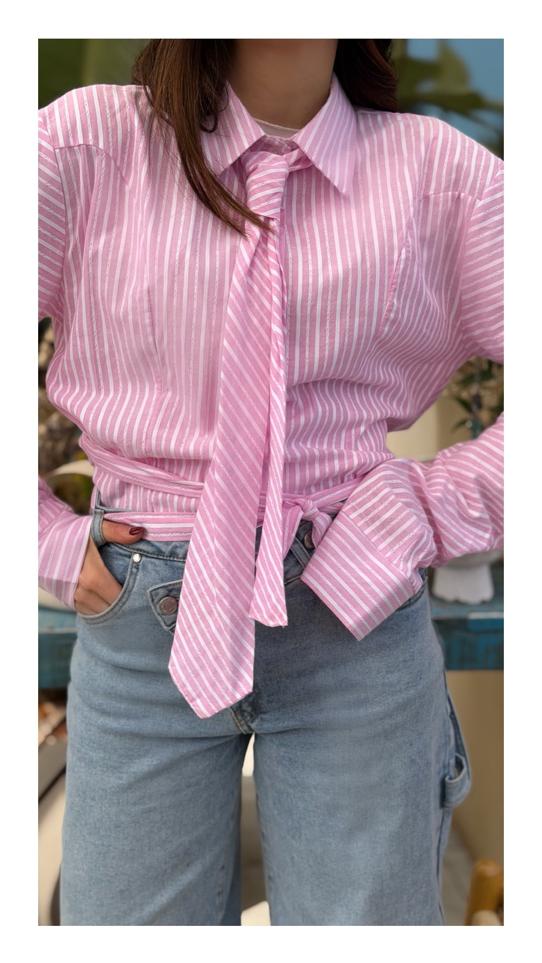 Camicia Rosa con Cravatta Righe