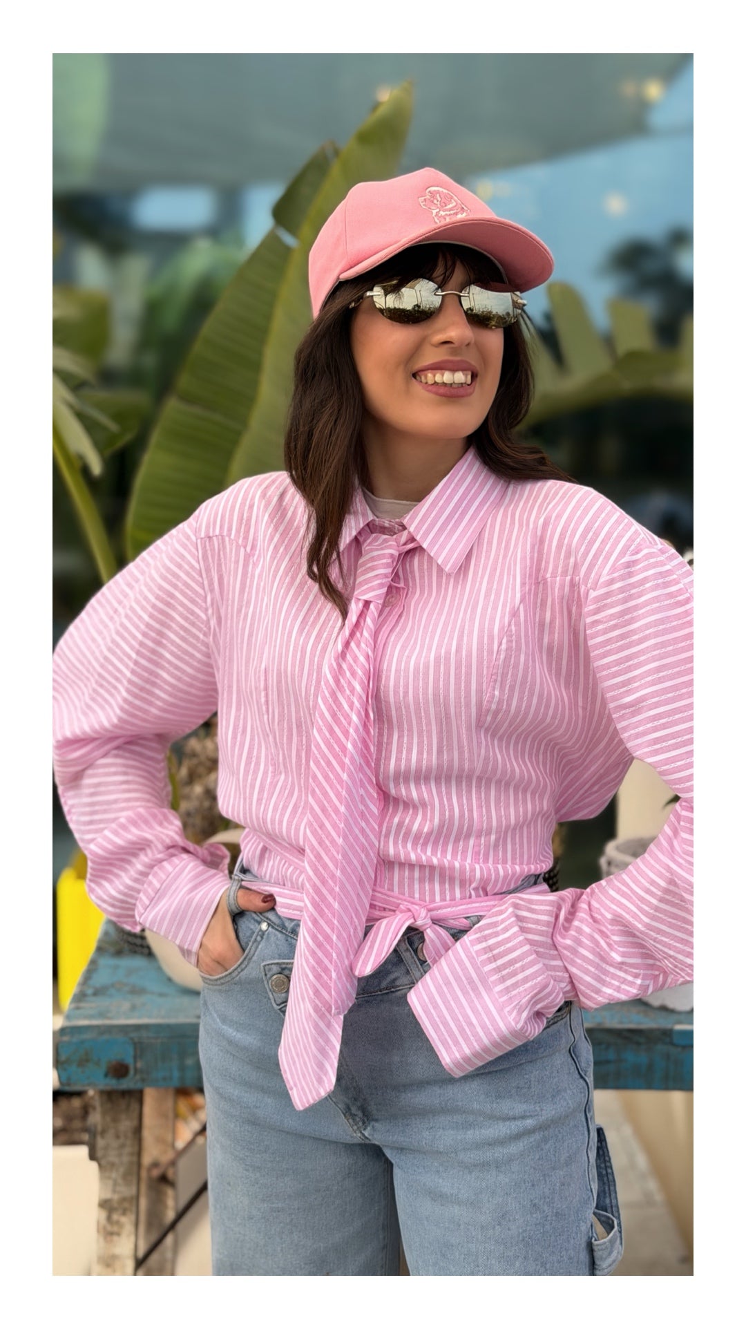 Camicia Rosa con Cravatta Righe