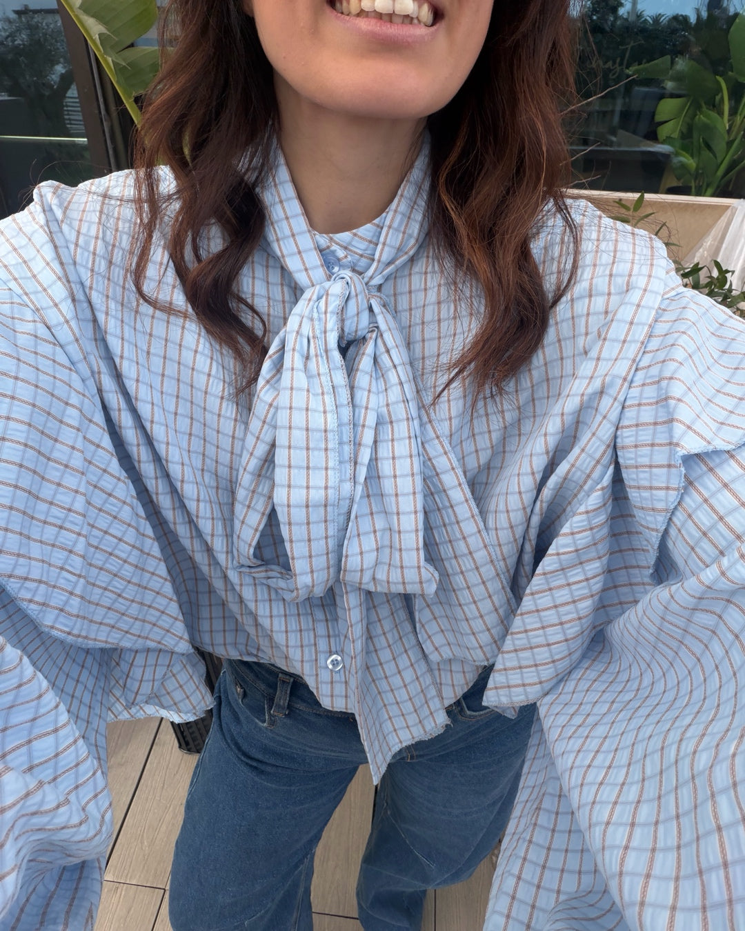 Camicia Rouches con Fiocco Celeste