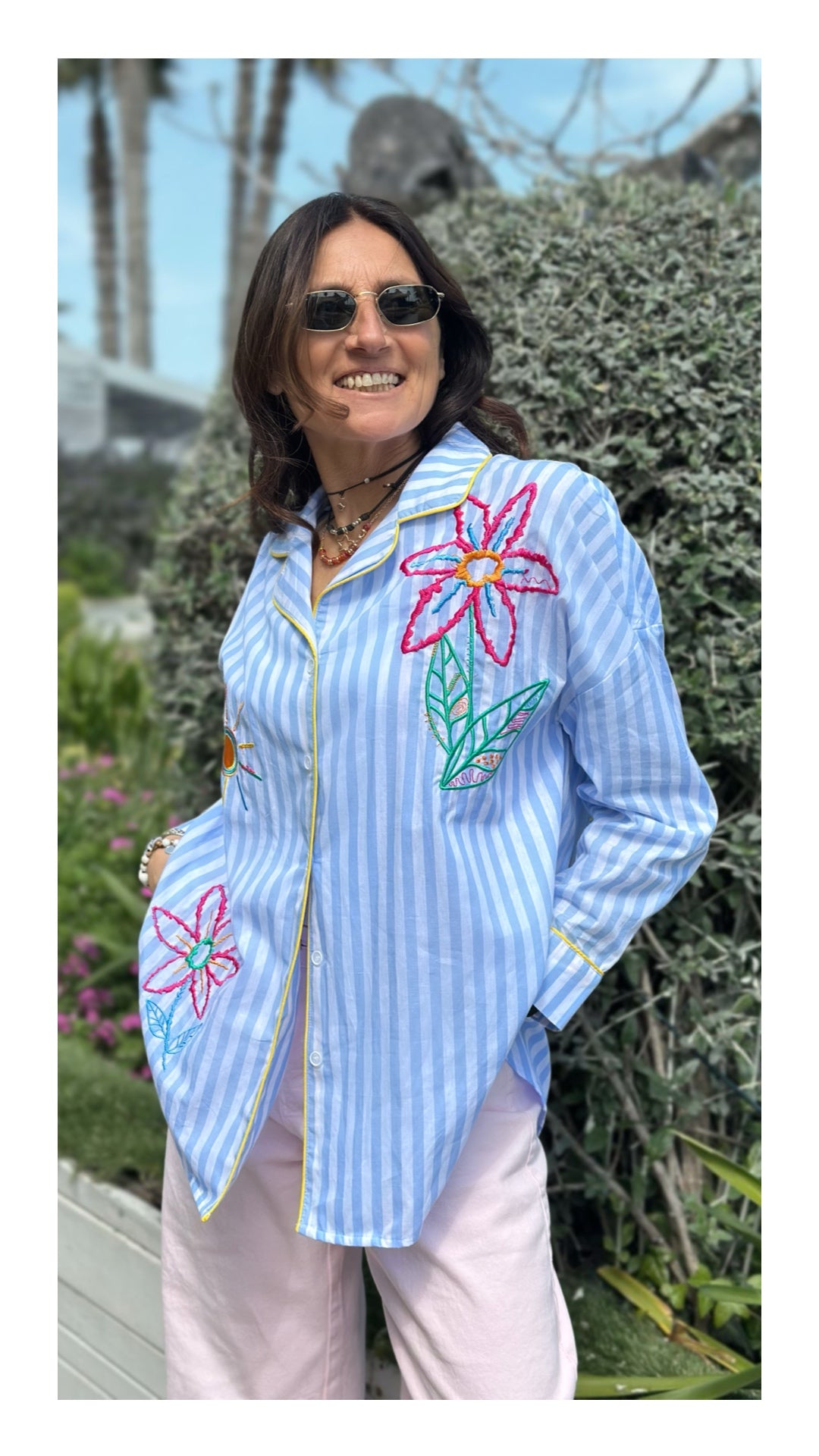 Camicia Pijama rigata con Ricami | Celeste