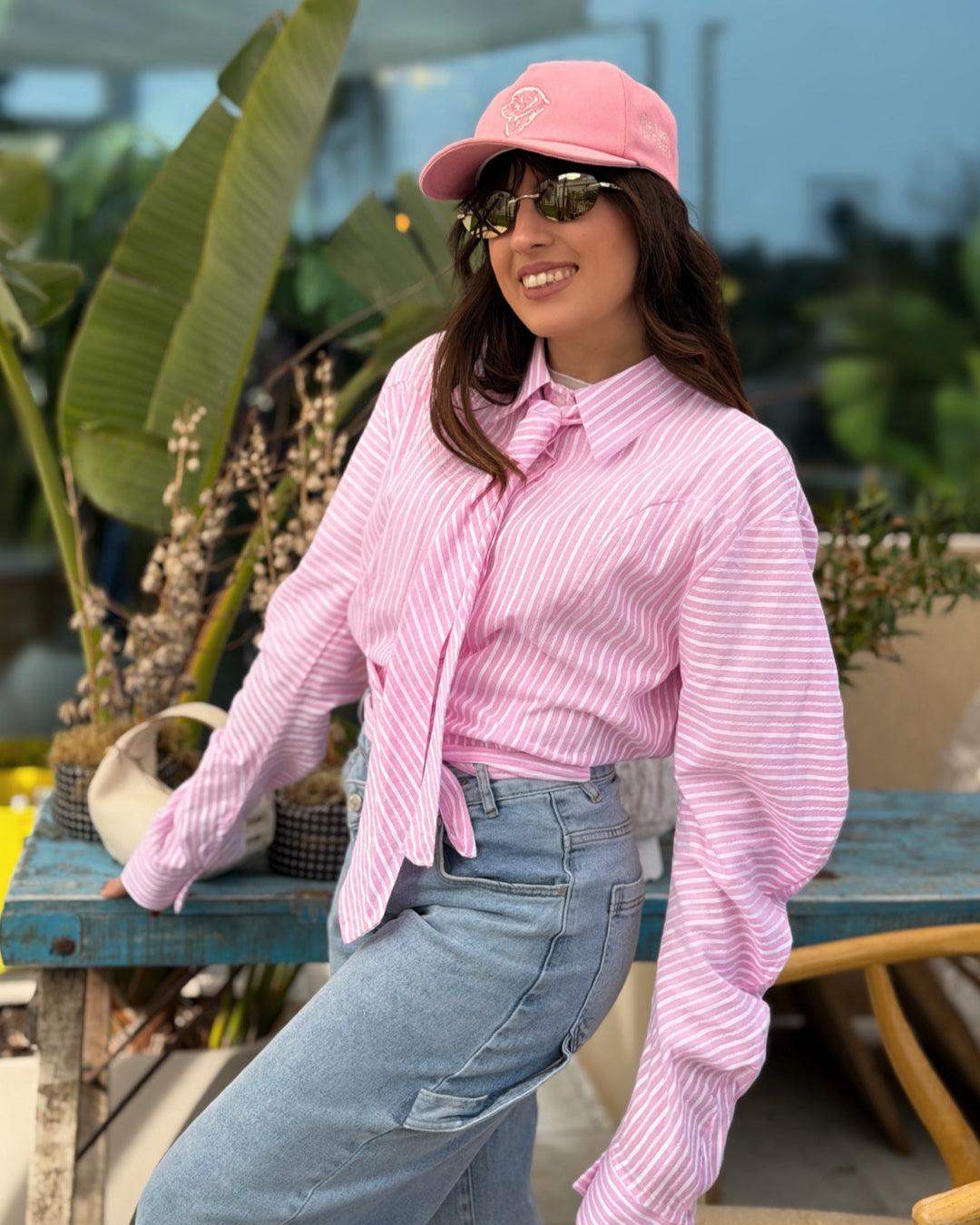 Camicia Rosa con Cravatta Righe